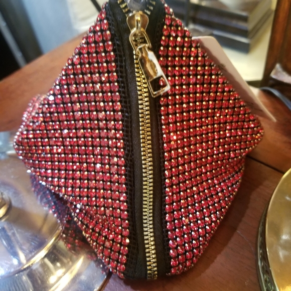 Triangular Red Rhinestone Evening Bag with Zipper - Picture 4 of 16